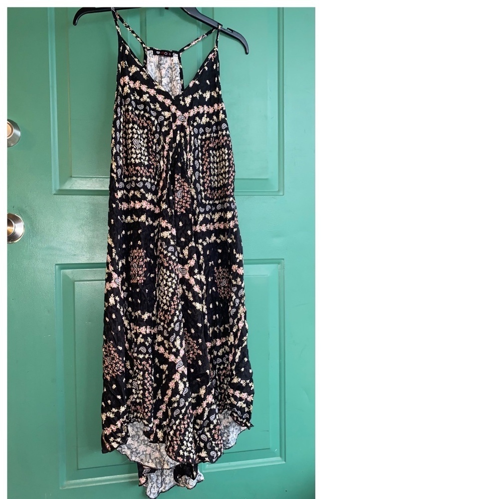 Vision size large beautiful strappy dress